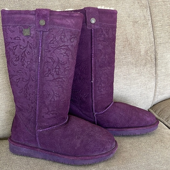 BearPaw Shoes - 💥August SALE!💥 Purple Fleece Lined BearPaw Boots